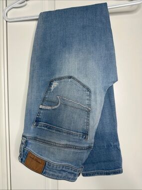 Distressed American Eagle Blue Skinny Jeans for Women